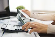How To Calculate Interest on a Loan
